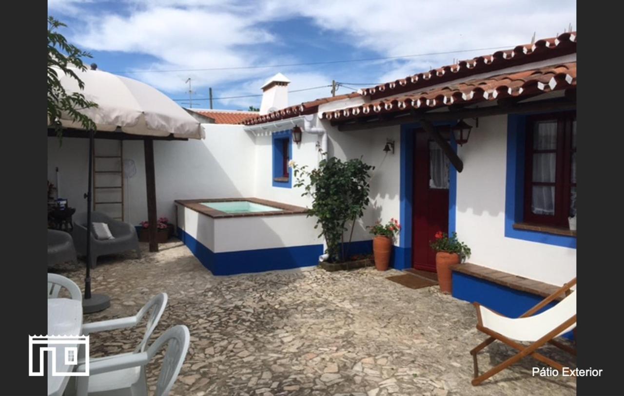 Casinha de Montoito Exterior foto