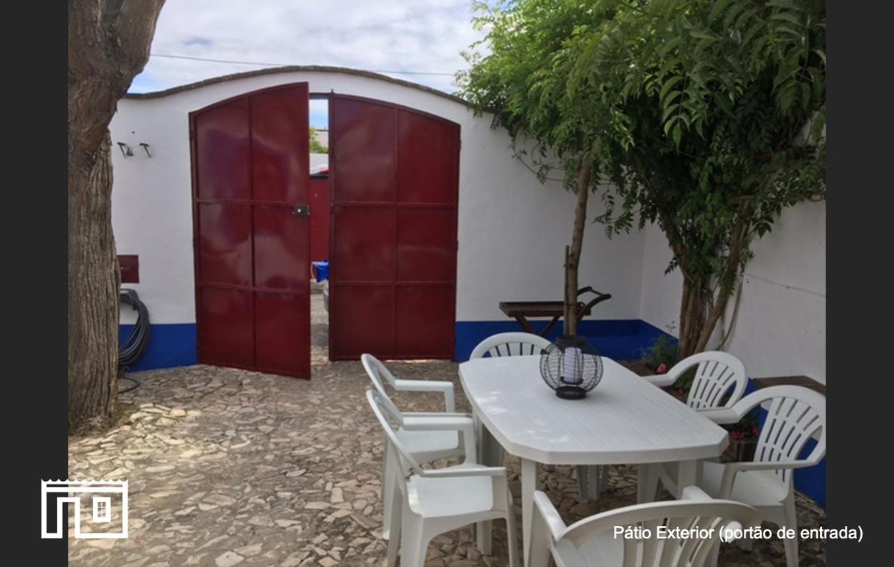 Casinha de Montoito Exterior foto